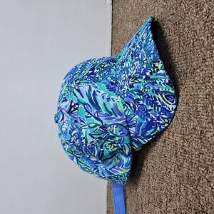 Lilly Pulitzer Run Around Hat Blues Purple Green Yoga Tennis Womens